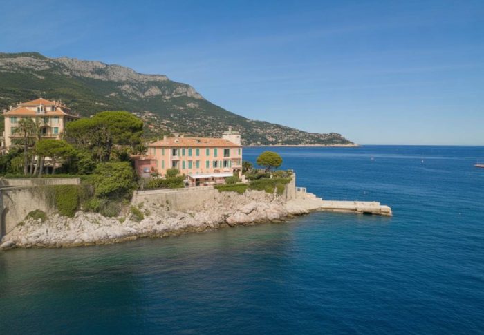Les plus belles villas en bord de mer à Roquebrune-Cap-Martin : un marché de luxe prisé