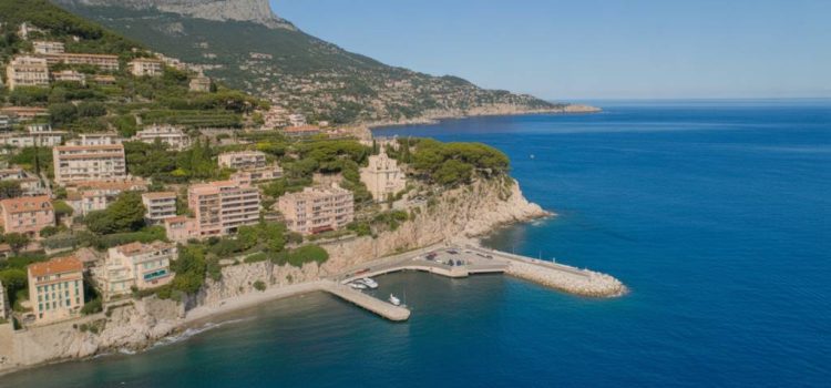 Acheter une résidence secondaire à Roquebrune-Cap-Martin : un investissement entre mer et prestige
