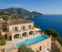 Acheter une villa de luxe à Roquebrune-Cap-Martin : le guide complet pour les acheteurs italiens